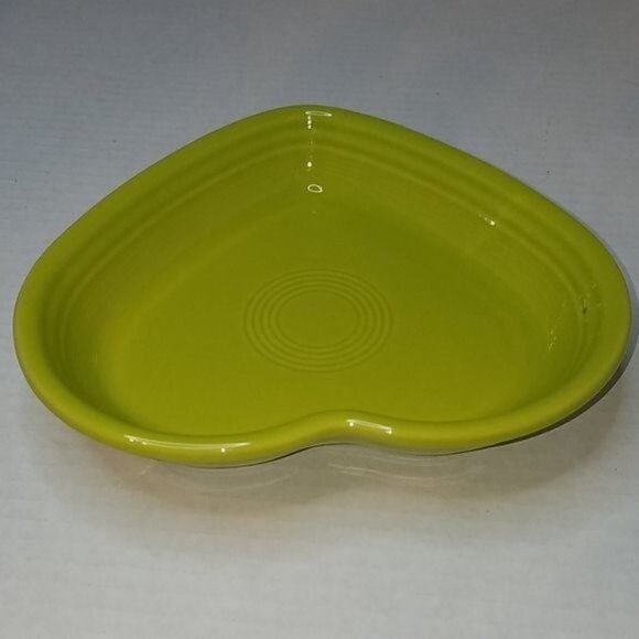 Fiestaware Fiesta CERAMIC Medium Heart Bowl Dish CONTAINER Lemongrass - Picture 5 of 11